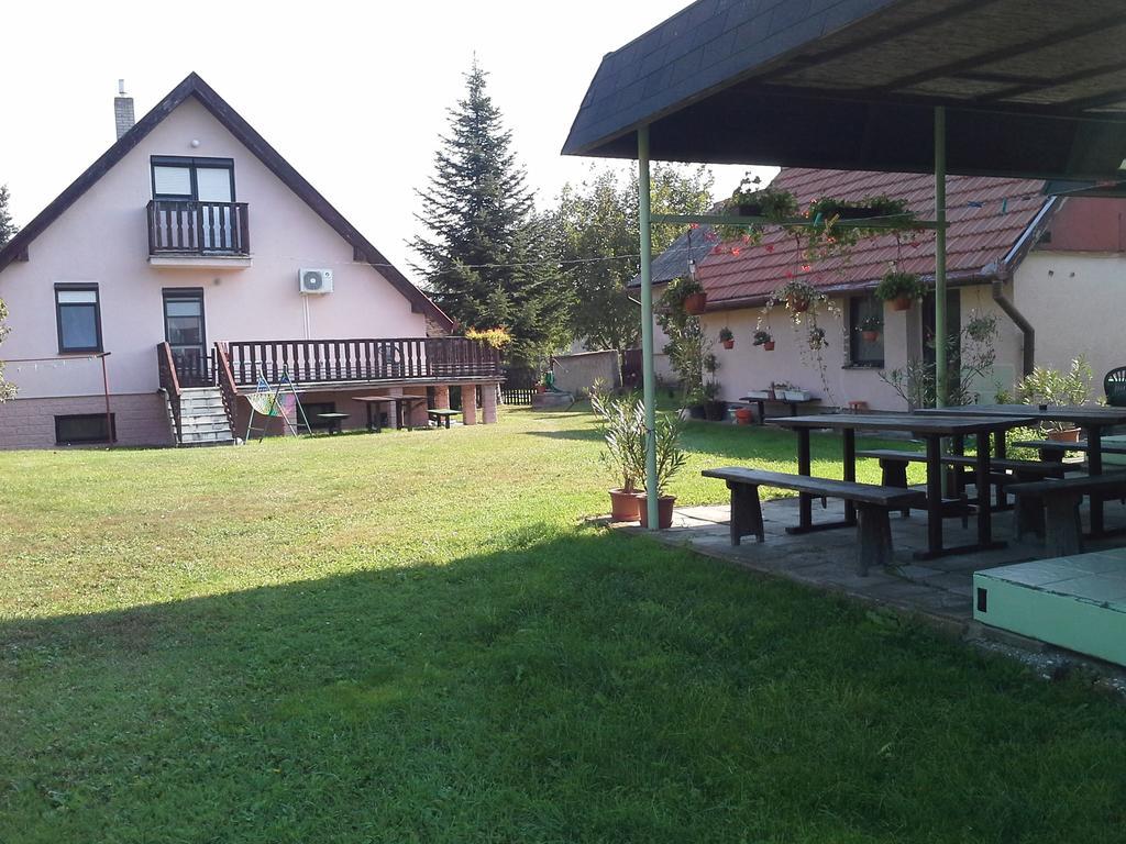 Utulny Privat Daire Veľký Meder Dış mekan fotoğraf