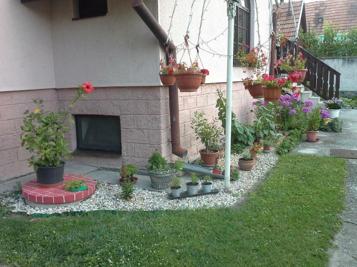 Utulny Privat Daire Veľký Meder Dış mekan fotoğraf